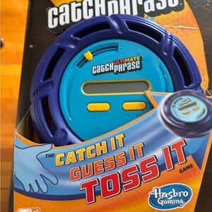 Hasbro Catch Phrase Ultimate in Blue and Yellow